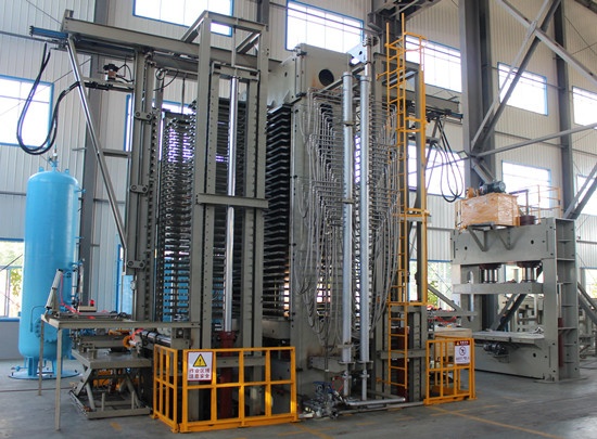 多层胶合板自动进出板热压机