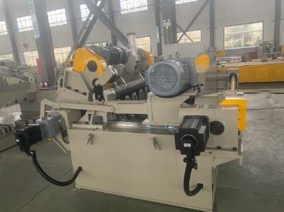 Economical type Spindless veneer rotary peeling lathe