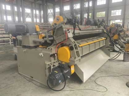 Spindleless Rotary Peeling Lathe For OSB and Wood Shavings